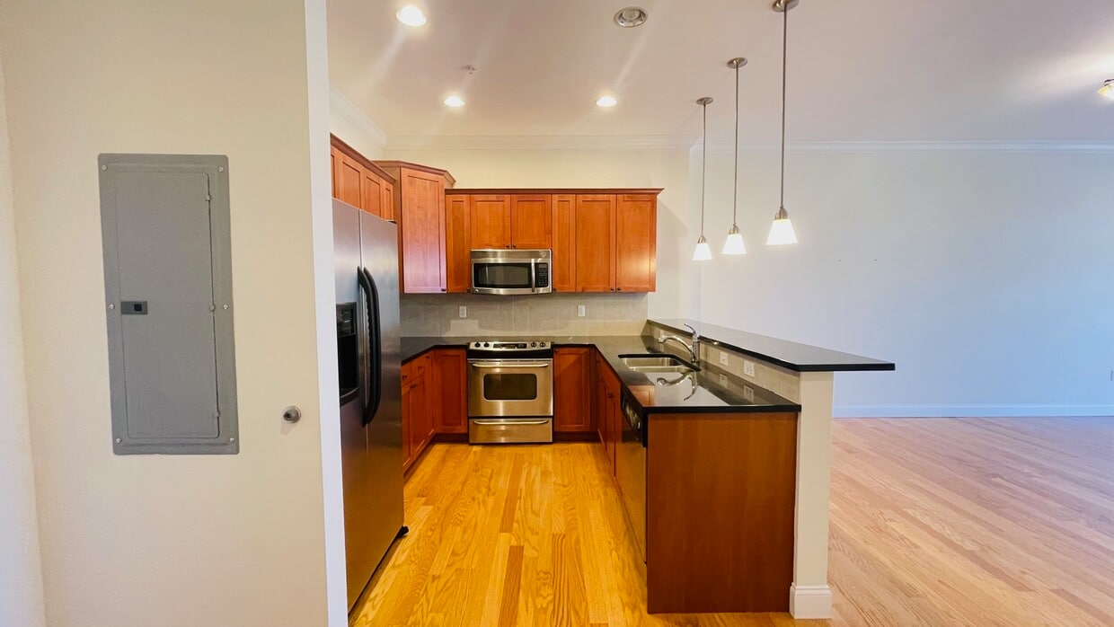 500 Union St, Westborough, MA 01581 Condo for Rent in Westborough, MA