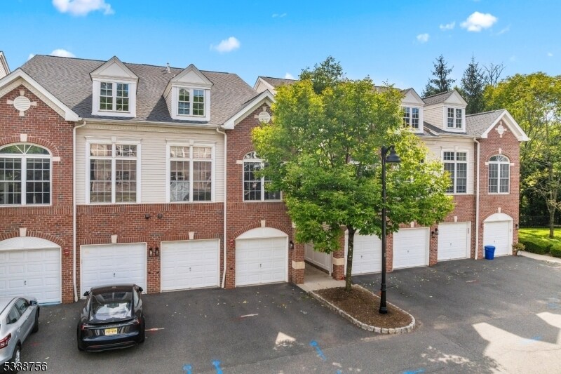 Foto principal - 408 Donato Cir