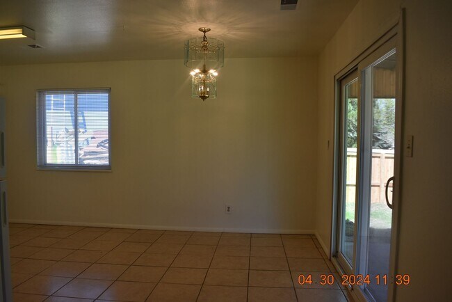 Foto del edificio - 3 bed / Ranch Style