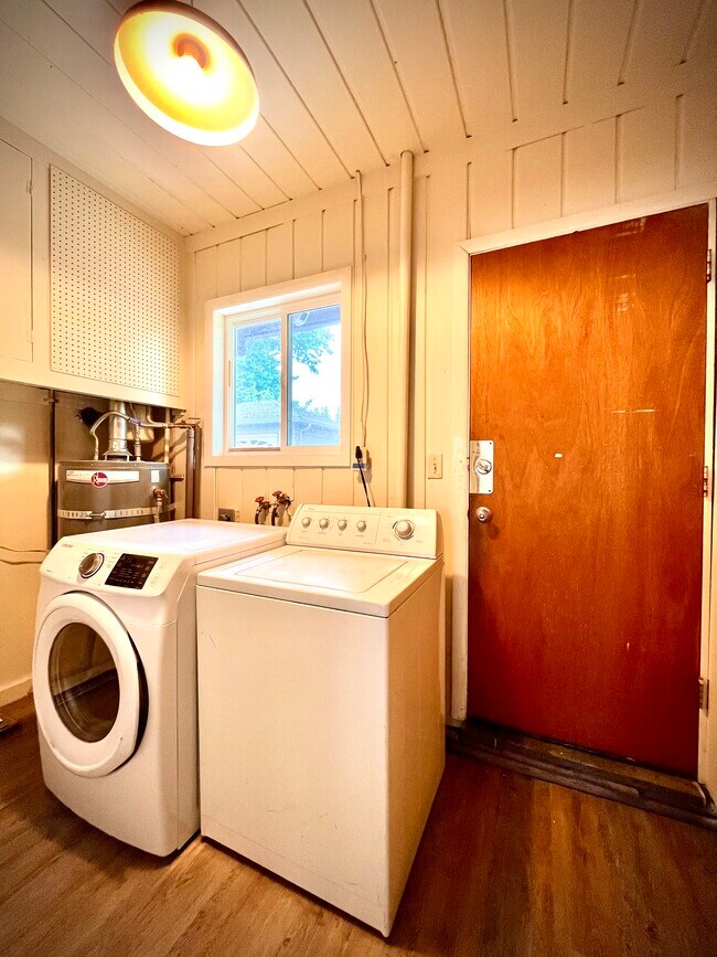 Foto del edificio - 1531 N 122nd St