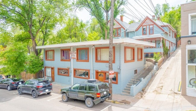 Building Photo - Quaint 1 Bed/1 Bath Apartment in Manitou Springs! Free Manitou City Parking Pass!