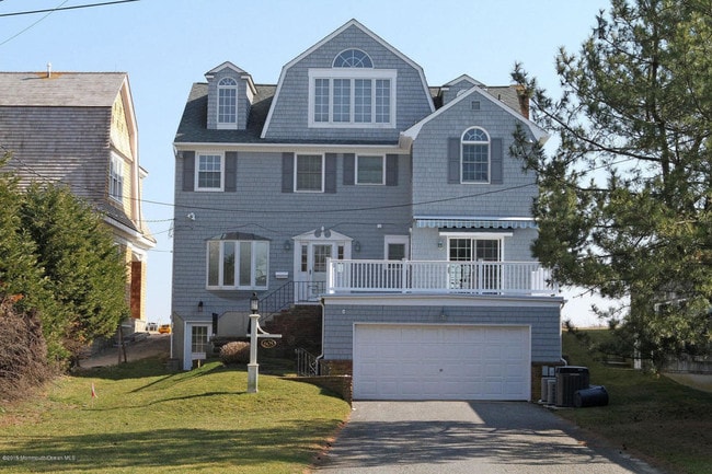 Building Photo - 605 Ocean Ave