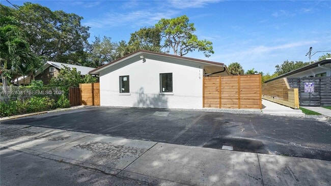 Building Photo - 1119 W Las Olas Blvd