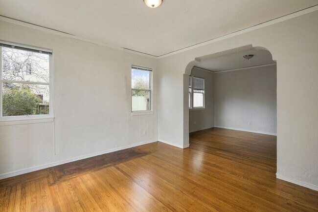 Building Photo - Gorgeous Berkeley Flat!