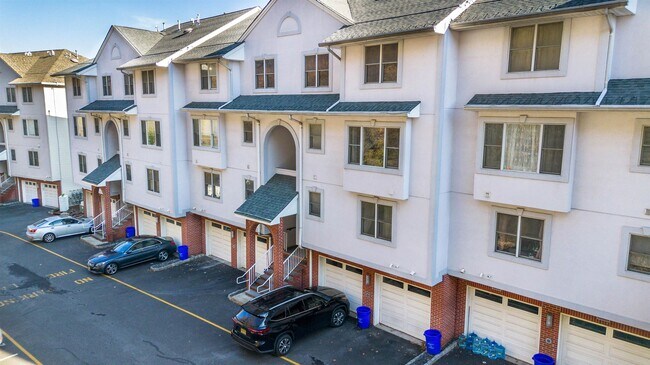 Foto del edificio - 19 Legend Hills Dr