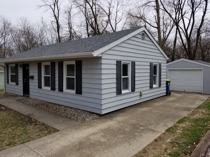 616 Garfield Ave, Edwardsville, IL 62025 House for Rent in