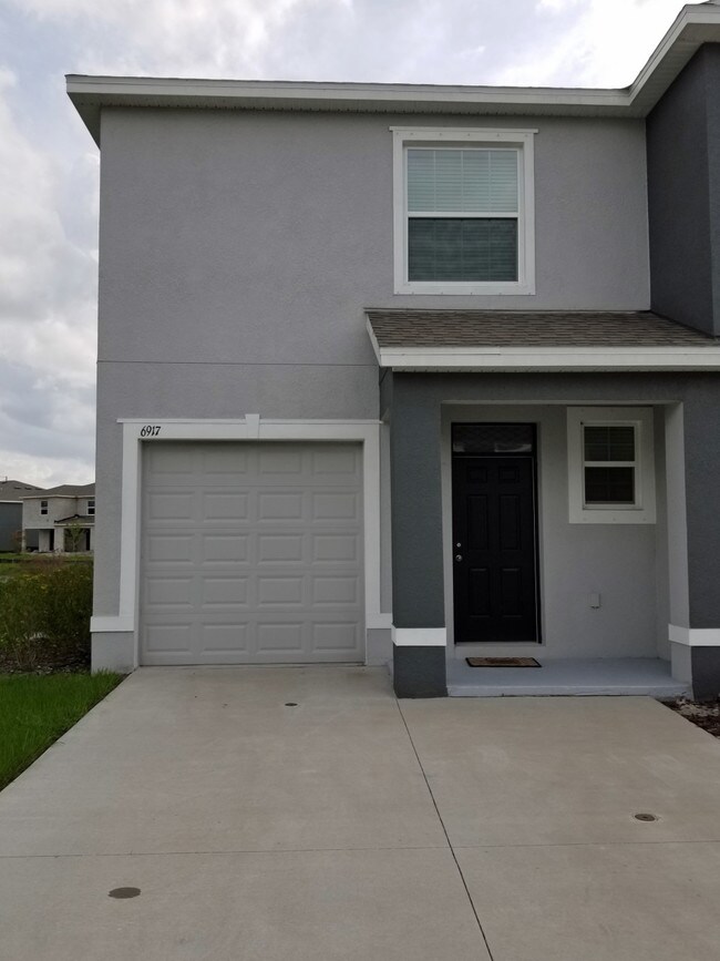 Foto del edificio - 6917 Breezy Palm