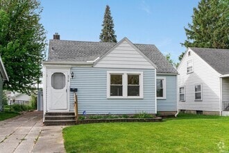 Building Photo - 470 Charlotte Ave