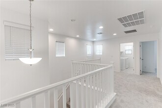 Building Photo - 10106 W Meranto Ave