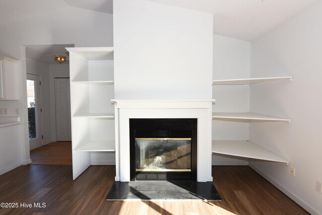 Foto del edificio - 309 Bridgeton Ct