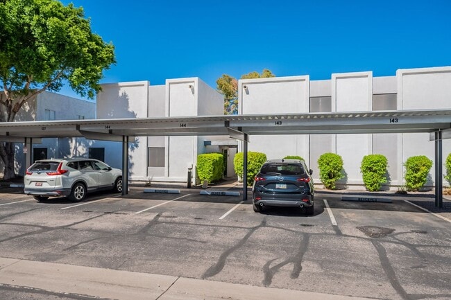 Foto del edificio - Short-Term Rentals OK *** Less than 2 mile...