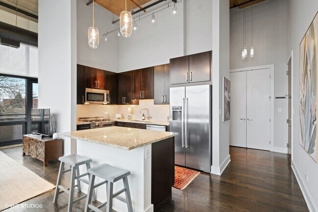 Foto del edificio - 1800 W Grace St