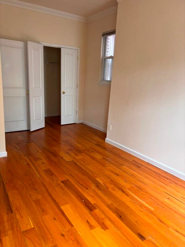 Foto del edificio - 293 Communipaw Ave