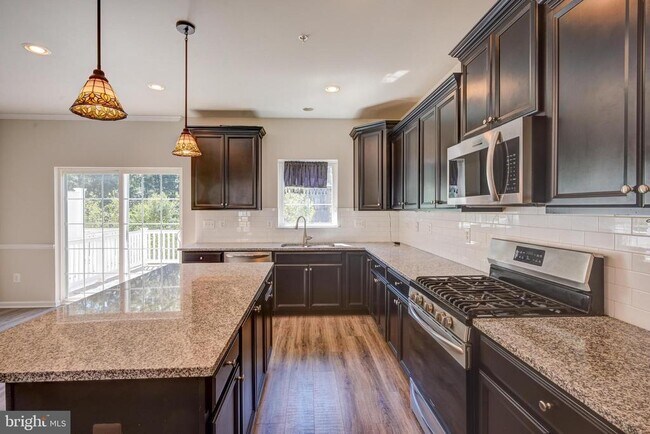 Foto del edificio - 1317 Hawthorn Dr