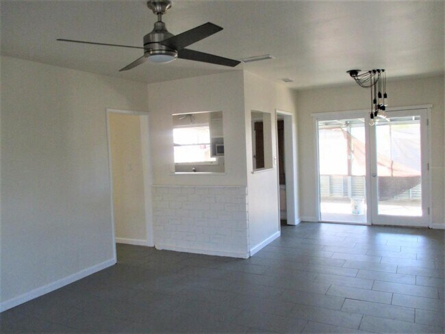 Foto del edificio - 429 N. Franklin St.