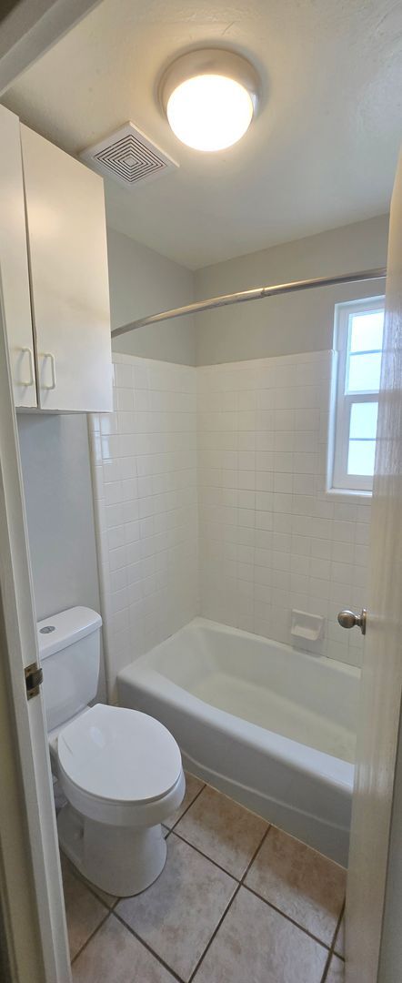 Foto del edificio - Charming 2-bedroom, 1-bathroom home locate...
