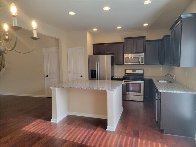 Foto del edificio - 2707 Morgan Glen Rd NE