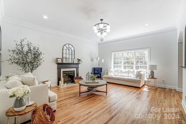 Foto del edificio - 1024 Patricians Ln