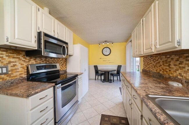 Building Photo - Three Bedroom Home in the Heart of Portage