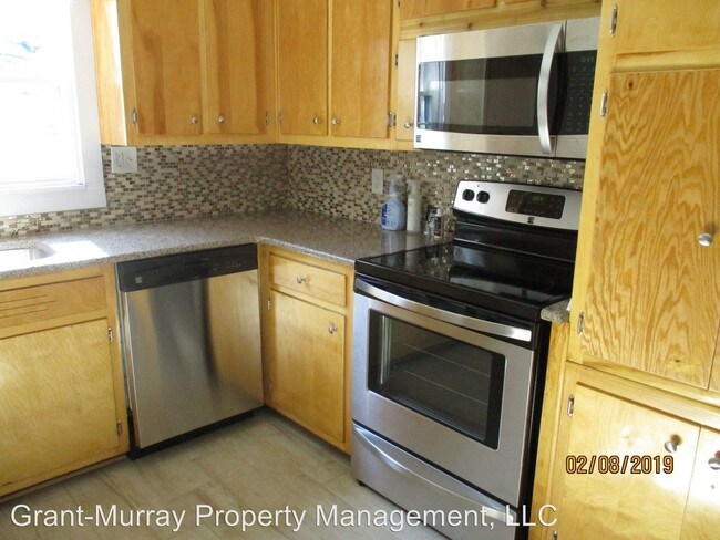 Building Photo - 3 br, 2 bath House - 2523 Mirror Lake Dr.
