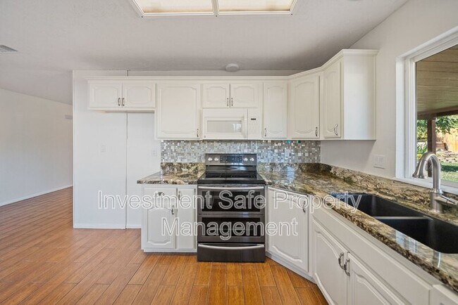 Building Photo - 10406 Aquilla Pl
