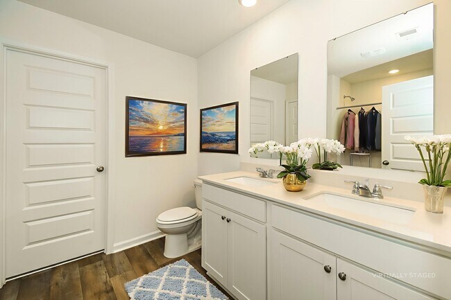 Foto del edificio - 65 Striker Rd