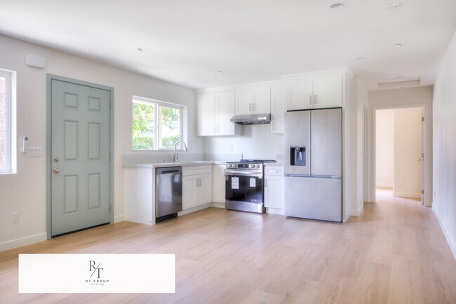 Foto del edificio - 2 Bed | 2 Bath | Alhambra School District