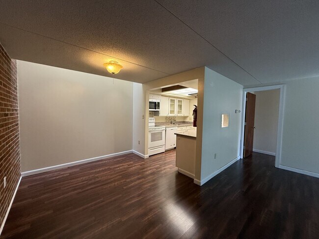 Foto del edificio - 801 Stratford Dr
