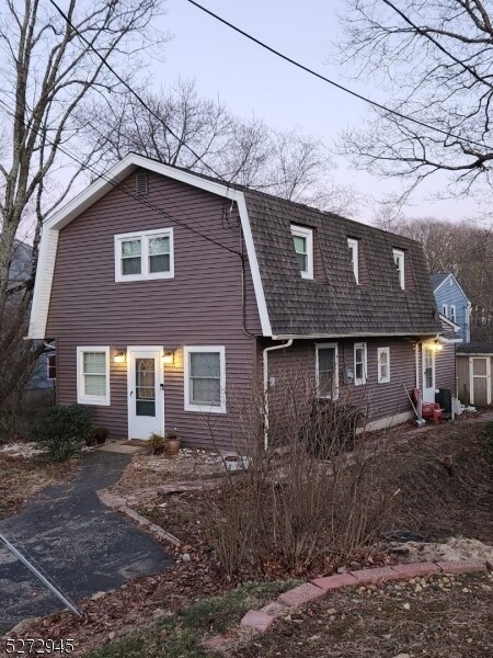Building Photo - 27 Rollins Trail