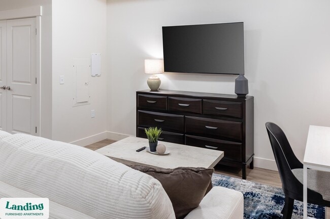 Building Photo - 2201 S 900 E