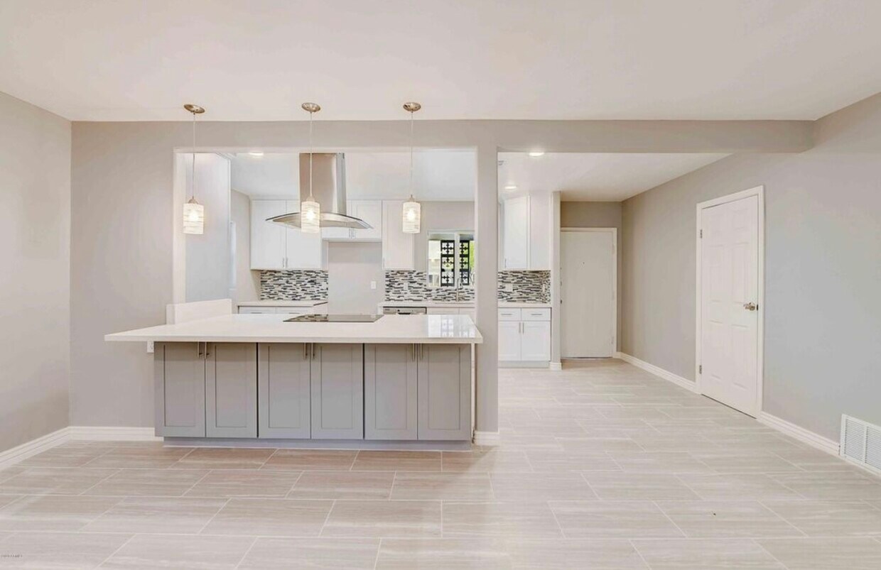 Kitchen - 4809 N 31st St