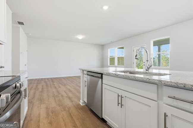 Building Photo - 28 Umber Ln