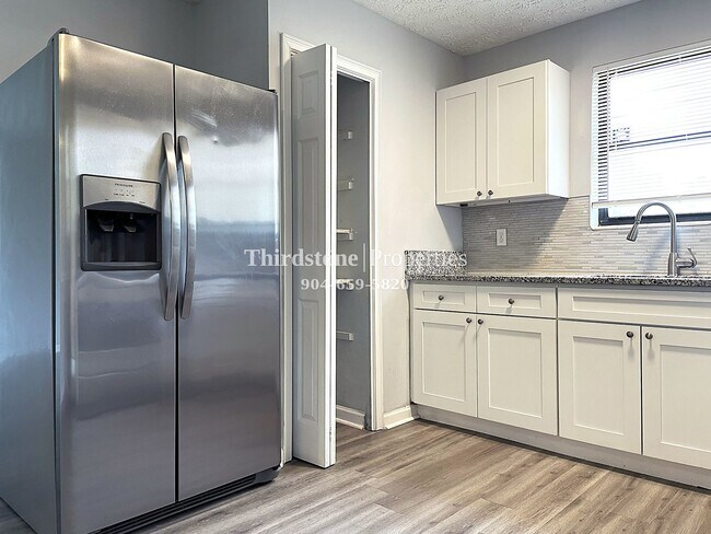 Foto del edificio - 4403 HARLOW BLVD, Jacksonville, FL 32210