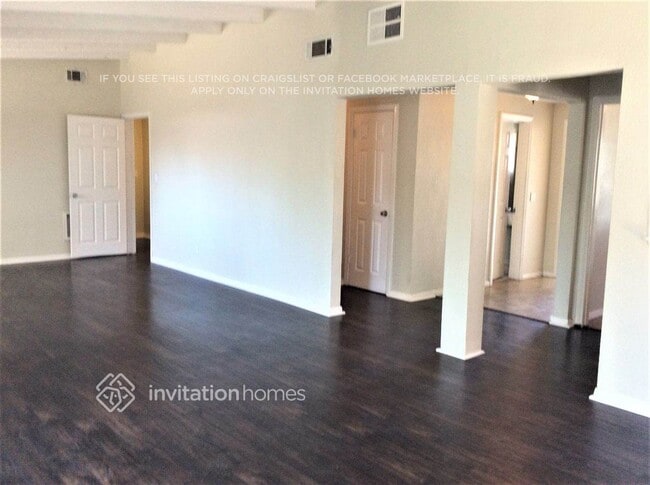 Building Photo - 7715 Bluebell Ave