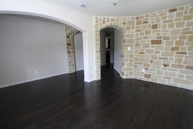 Building Photo - 9314 Wind Talker