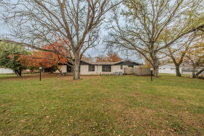 Building Photo - 22745 Wrexford Dr