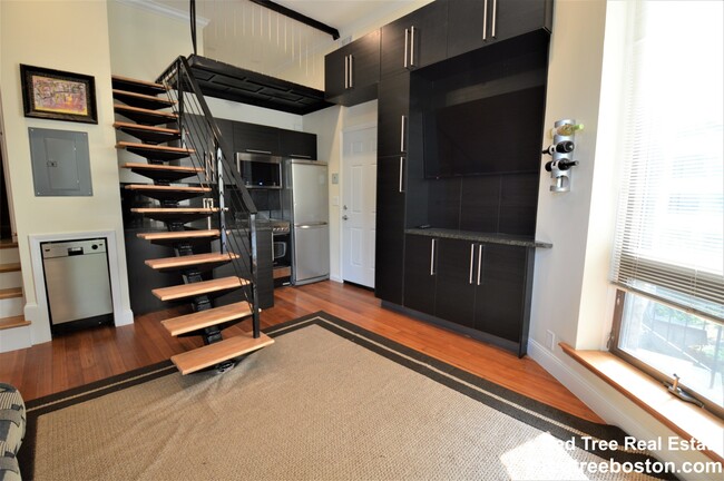 Photo - 1689 Beacon St Apartment