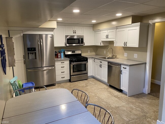 Building Photo - 2 br, 1 bath House - 2604 Tamra Drive Base...