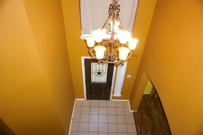 Foto del edificio - 5717 Montclair Hill Ln