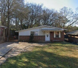 Building Photo - 1710 Gloria Ct