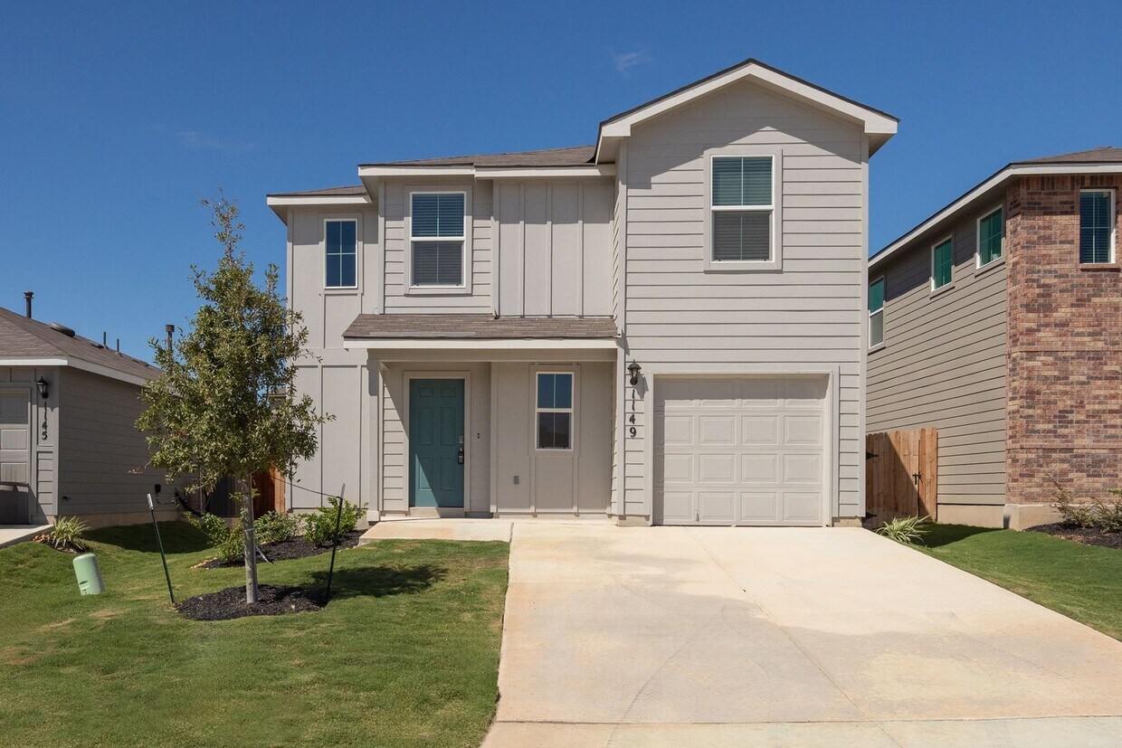 Primary Photo - Almost New In Redbird Ranch!!!