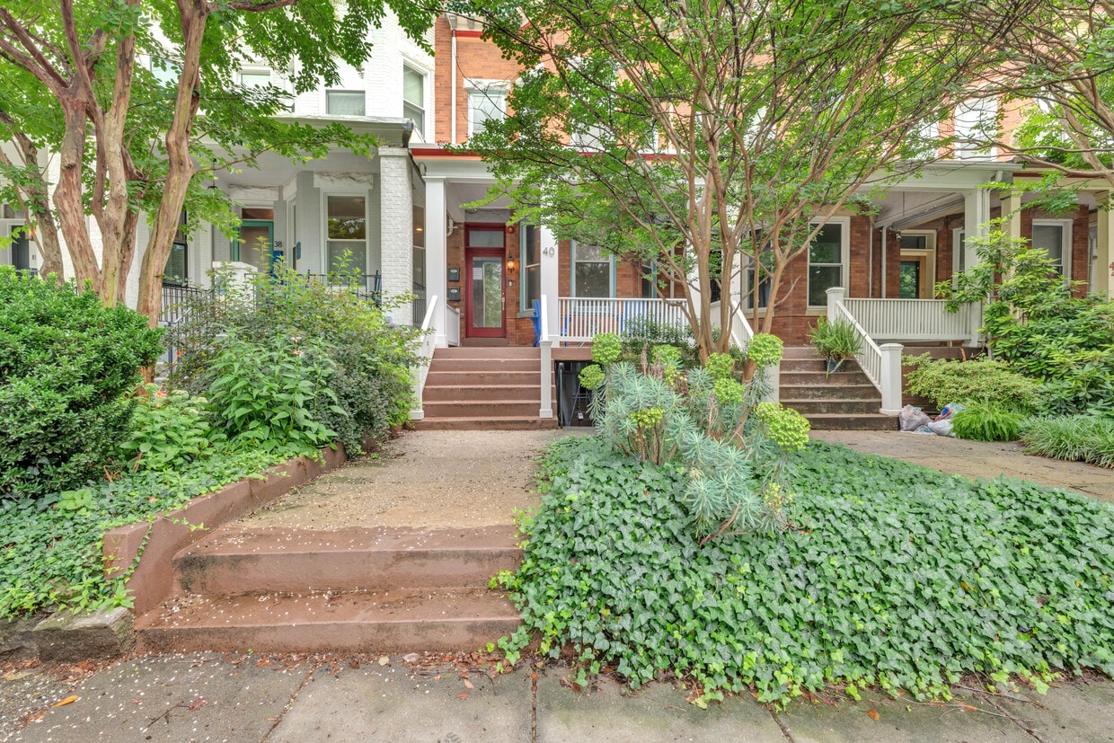 Photo - 40 Adams St NW-1