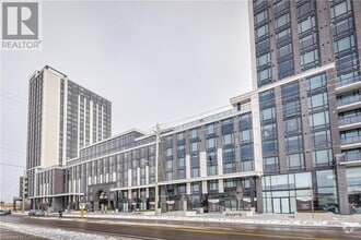 Building Photo - 330 Phillip St