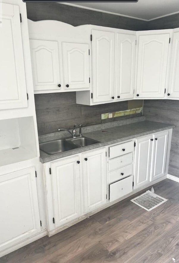 Photo du bâtiment - Spacious 1 Bed / 1 Bath Unit | $1749/month - Utilities + Parking Included
