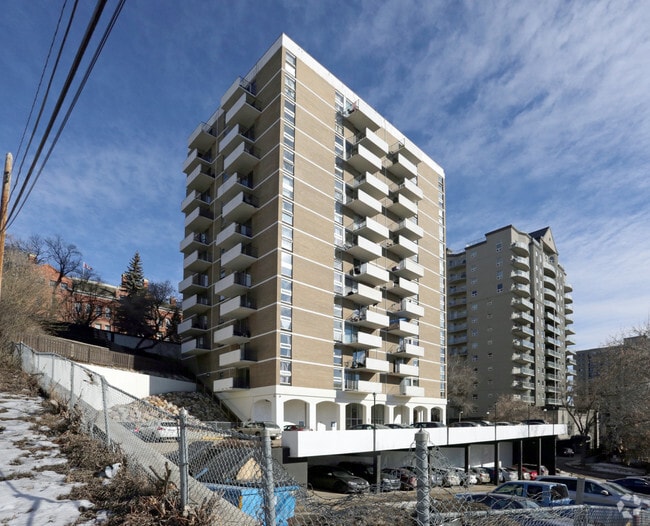 Building Photo - The Palisades