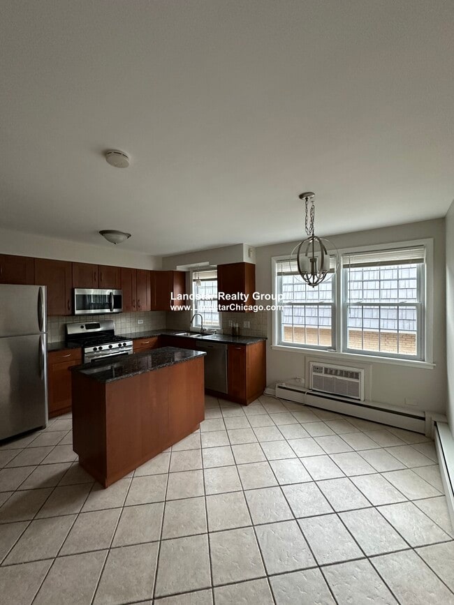 Building Photo - 1500 W Touhy Ave