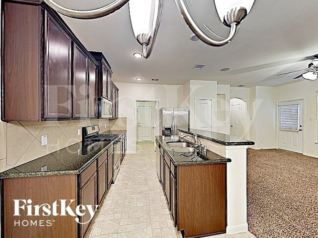 Building Photo - 17006 Amarose Dr