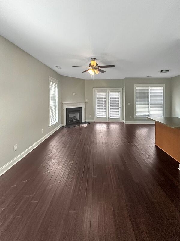 Foto del edificio - 10217 Caldwell Forest Dr