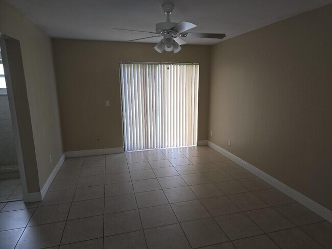 Foto del edificio - 1448 SE 10th Terrace