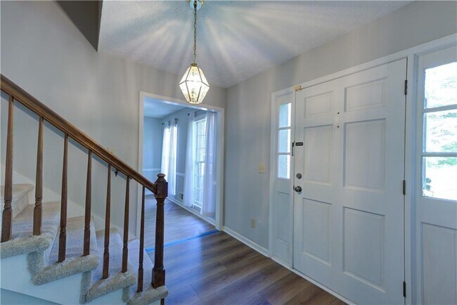 Foto del edificio - 1049 Seven Springs Cir NE